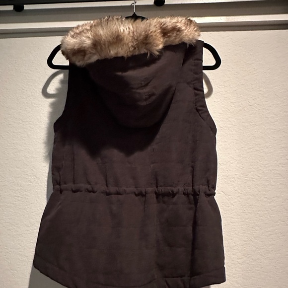 Jack Hey-Ya Vest - Picture 2 of 4